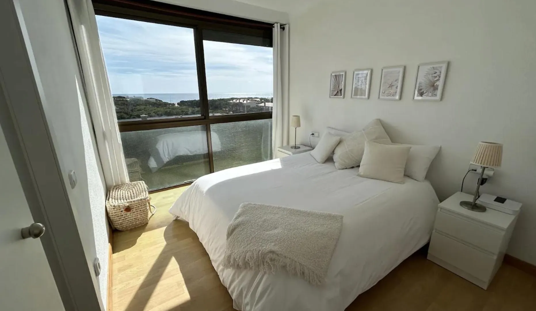 Bright Apartment In Gava Mar Spain