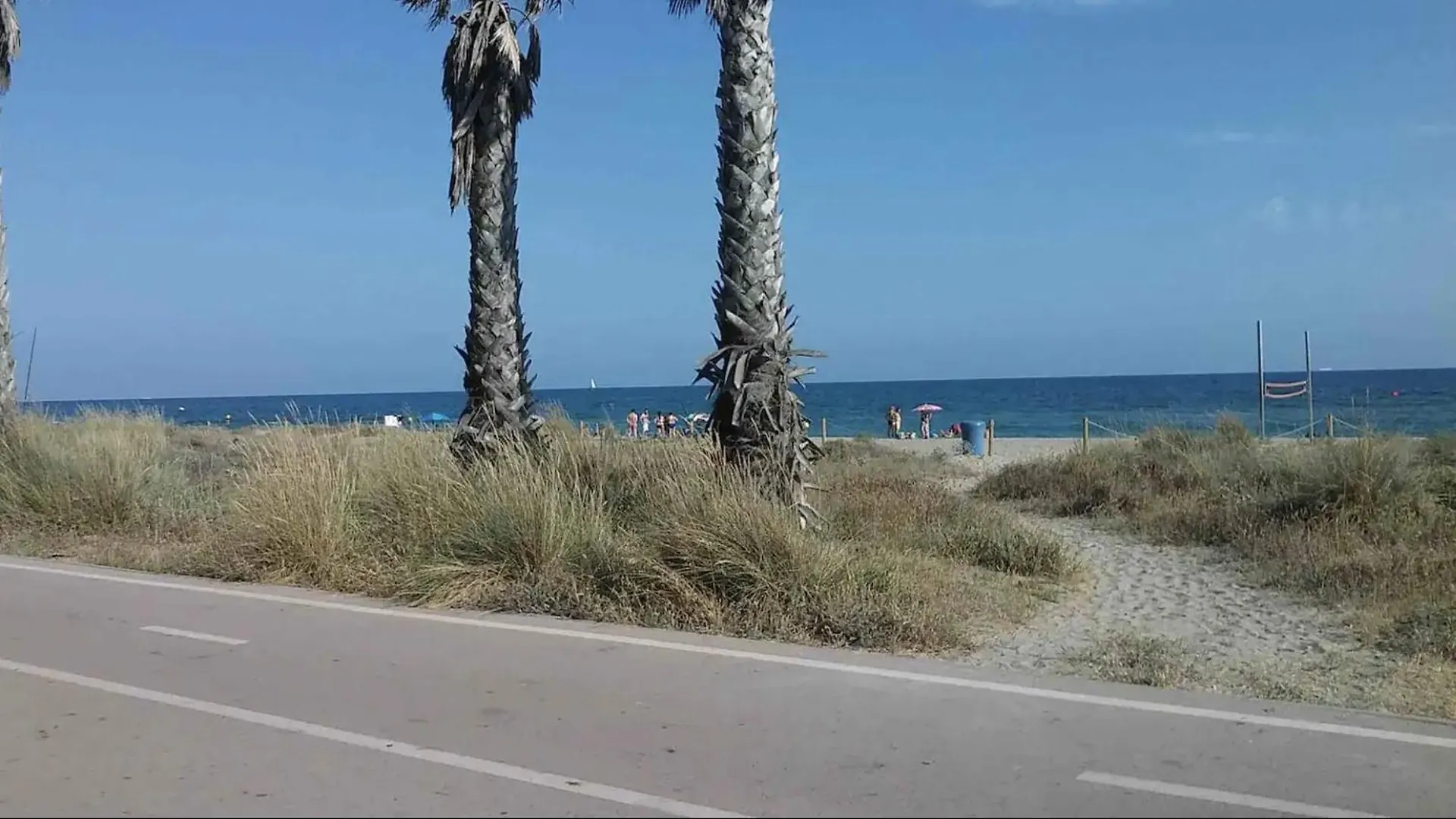 Bright Apartment In Gava Mar Spain