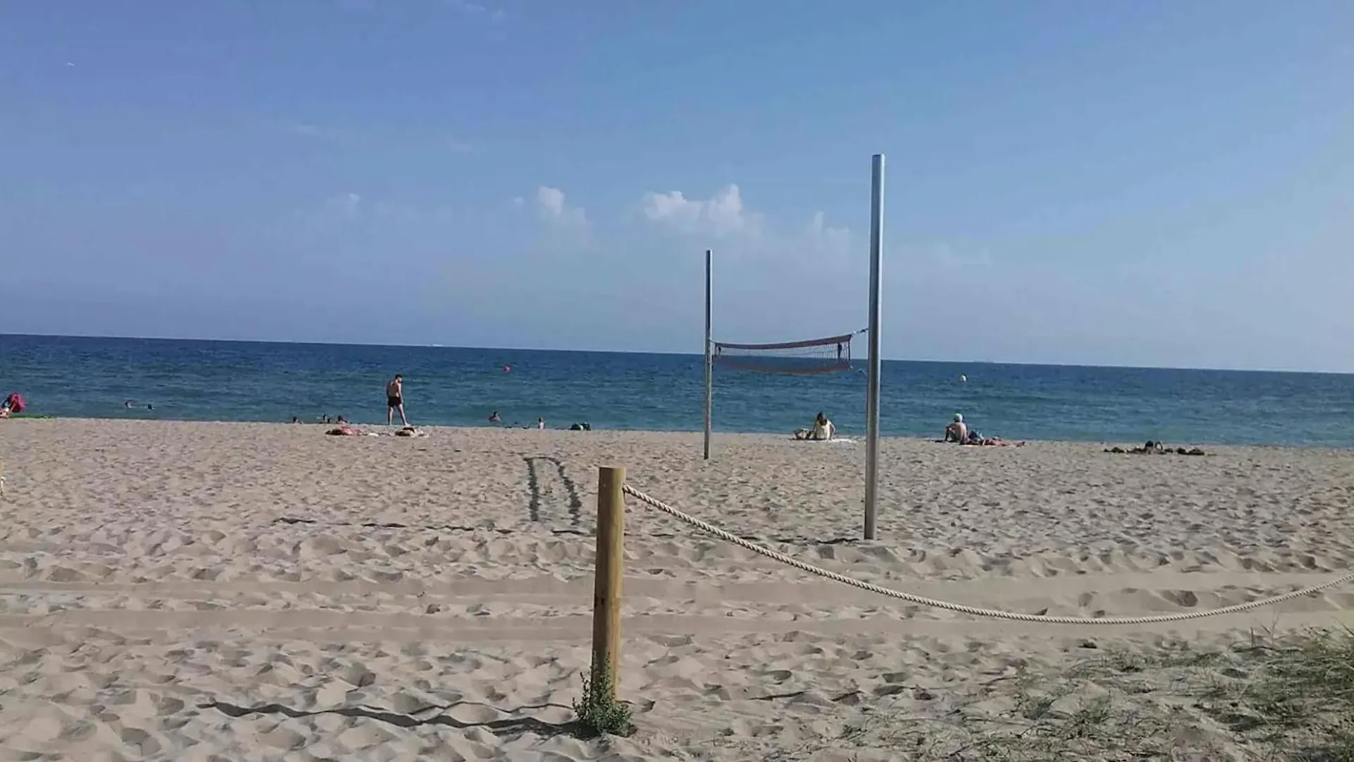 Bright Apartment In Gava Mar